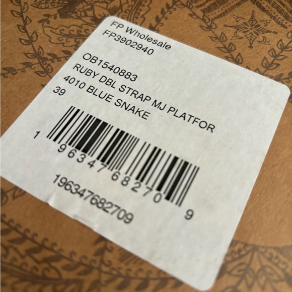 Free People Ruby Double Strap Platform Mary Janes US 8.5 EU 39 Blue and Black - Picture 5 of 5